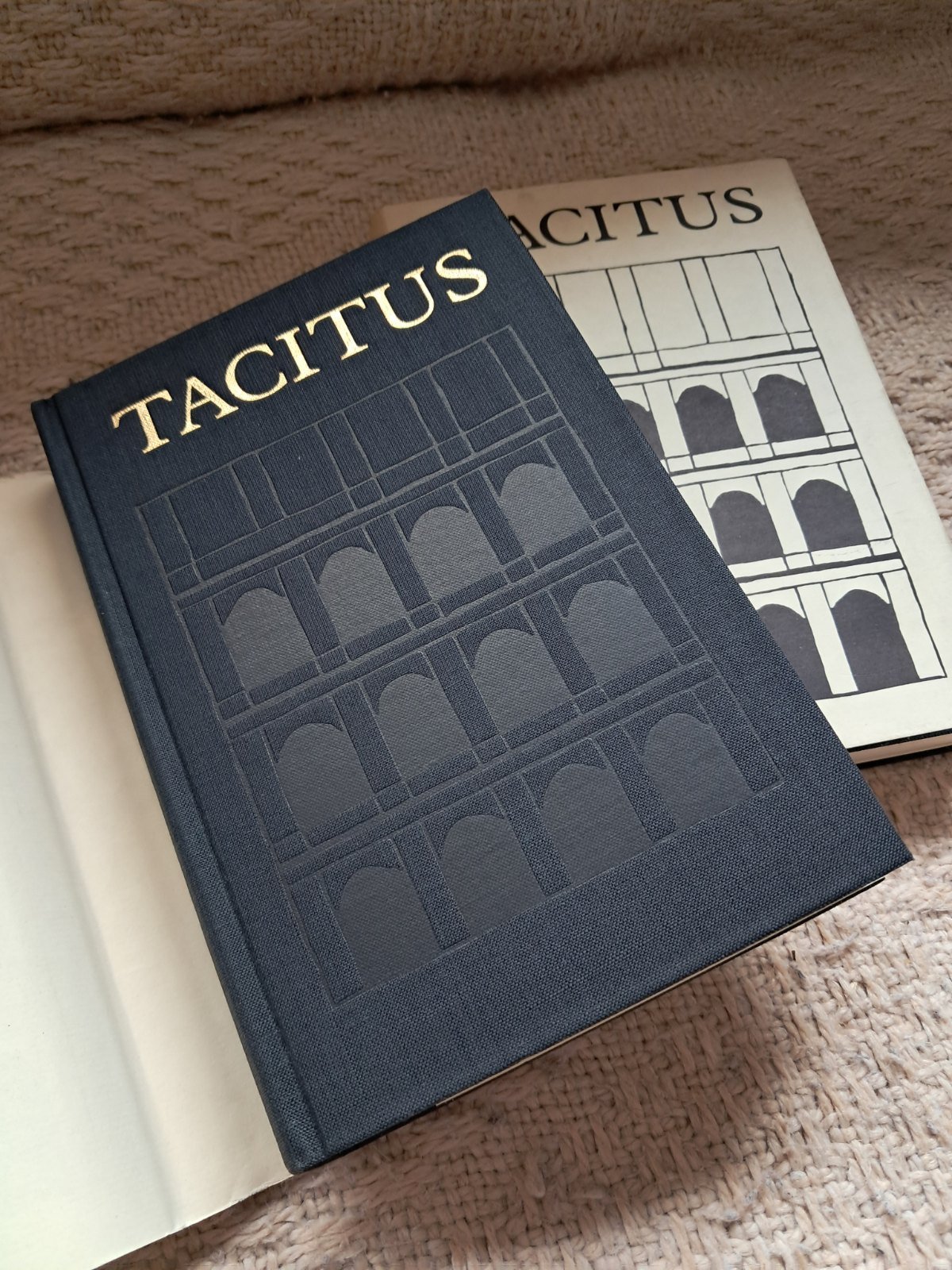 Tacitus összes művei I. II. (borító)